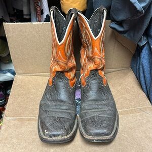 Ariat Quickdraw Boots Size 10 EE Square Toe Western Cowboy Orange Pull On